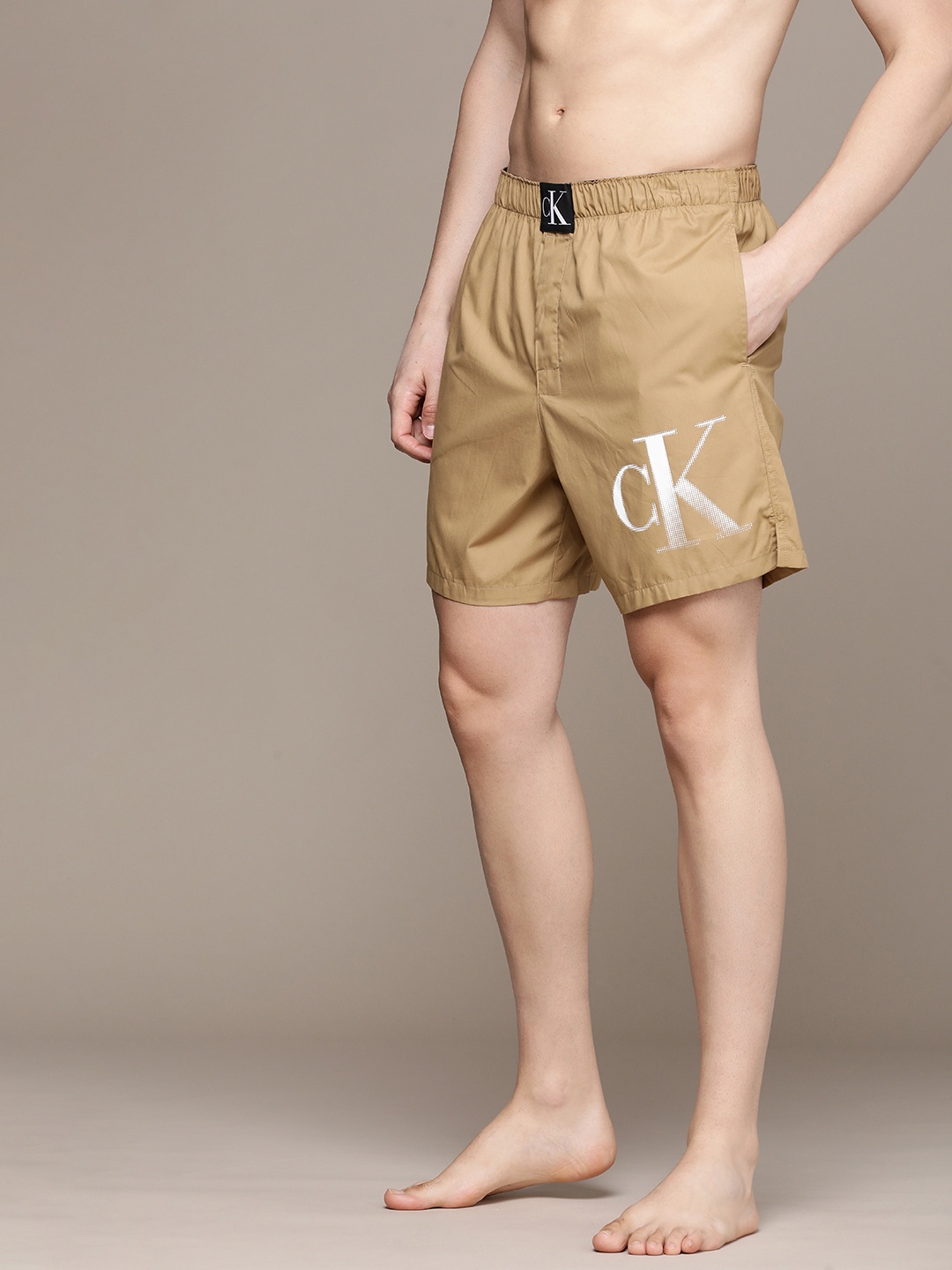 

Calvin Klein Underwear Pure Cotton Mid-Rise Boxers CKUFH002HMS, Brown