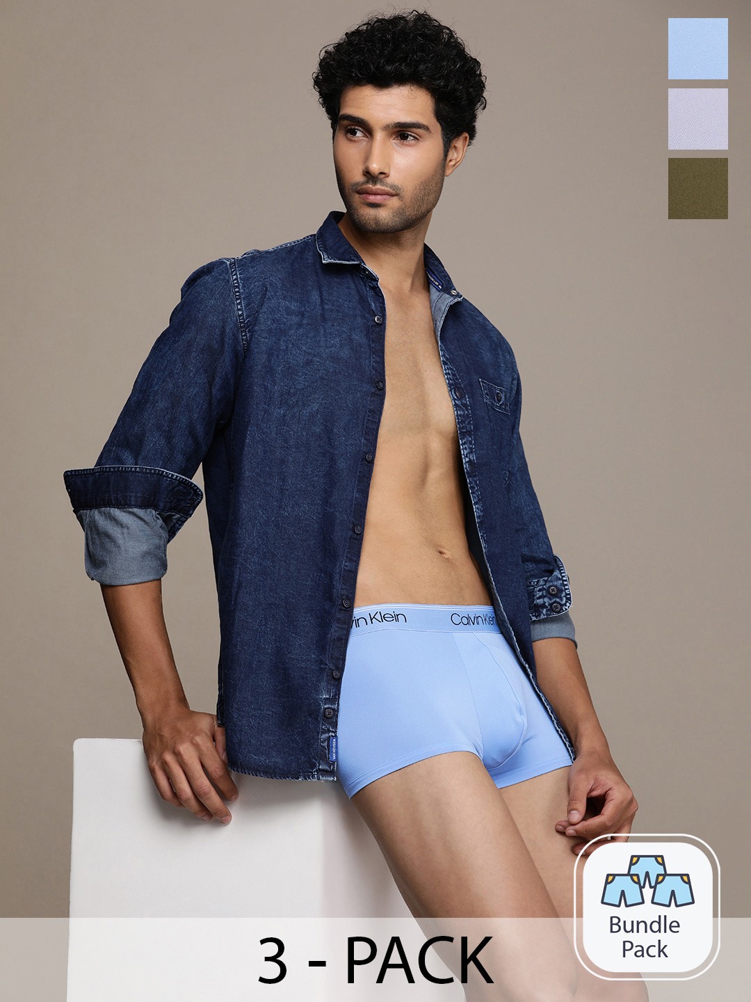 

Calvin Klein Underwear Men Pack Of 3 Low-Rise Solid Trunk NB2569GEW, Blue