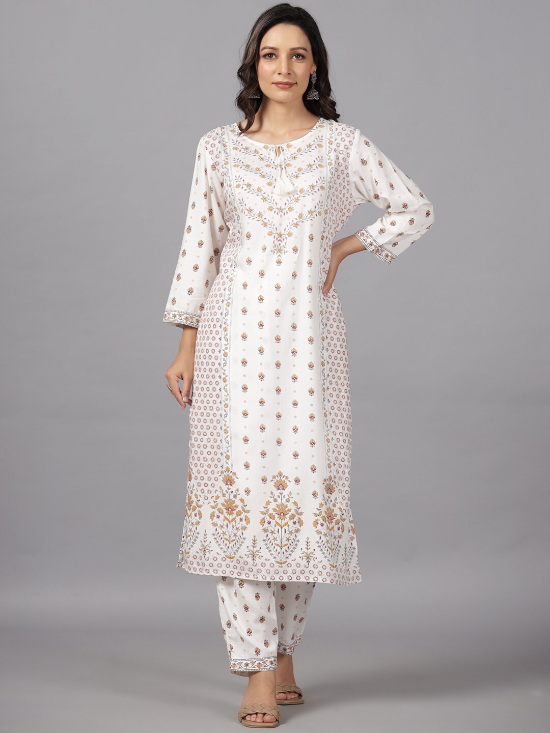 

Amchoor Ethnic Motifs Tie-Up Neck Straight Kurta With Trousers, White