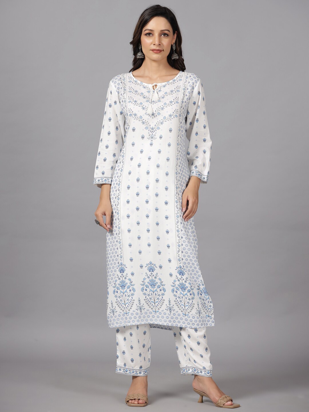 

Amchoor Ethnic Motifs Printed Tie-Up Neck Straight Kurta with Trousers, White