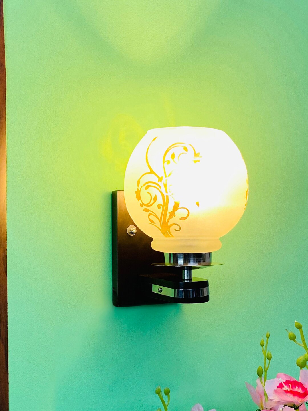 

foziq White & Yellow Printed Glass Wall Lamp