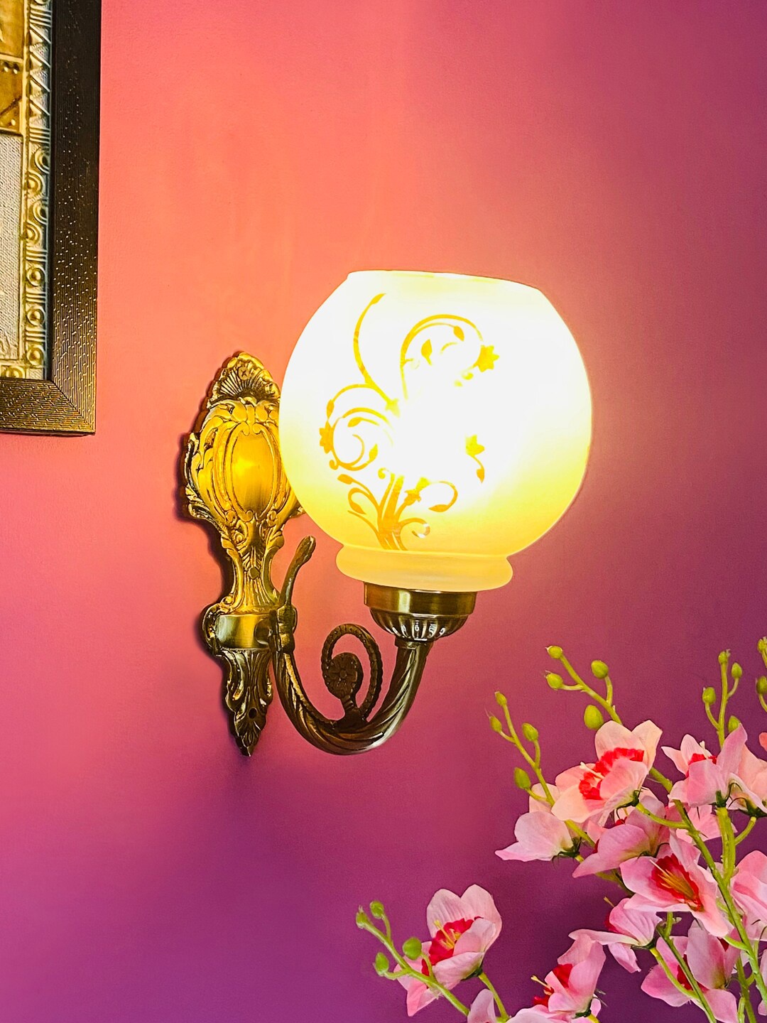 

foziq White Printed Wall Lamp