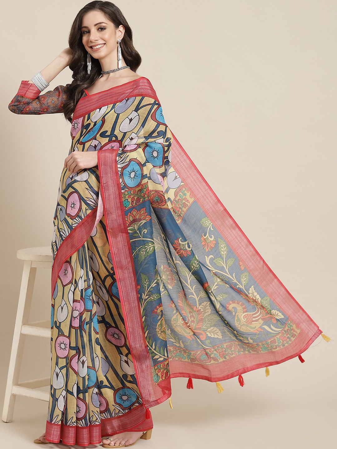 

Mitera Floral Print Zari Linen Blend Saree With Blouse Piece, Yellow