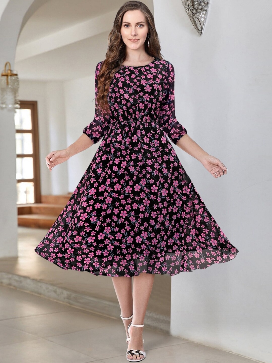 

KERI PERRY Floral Printed Round Neck Cuffed Sleeve Gathered Fit & Flare Midi Dress, Black