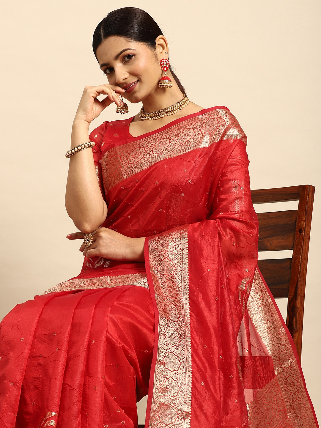 

Mitera Floral Sequinned Pure Silk Banarasi Saree, Red