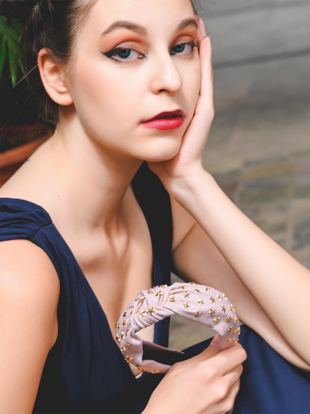 

ODETTE Embellished Hairband, Pink