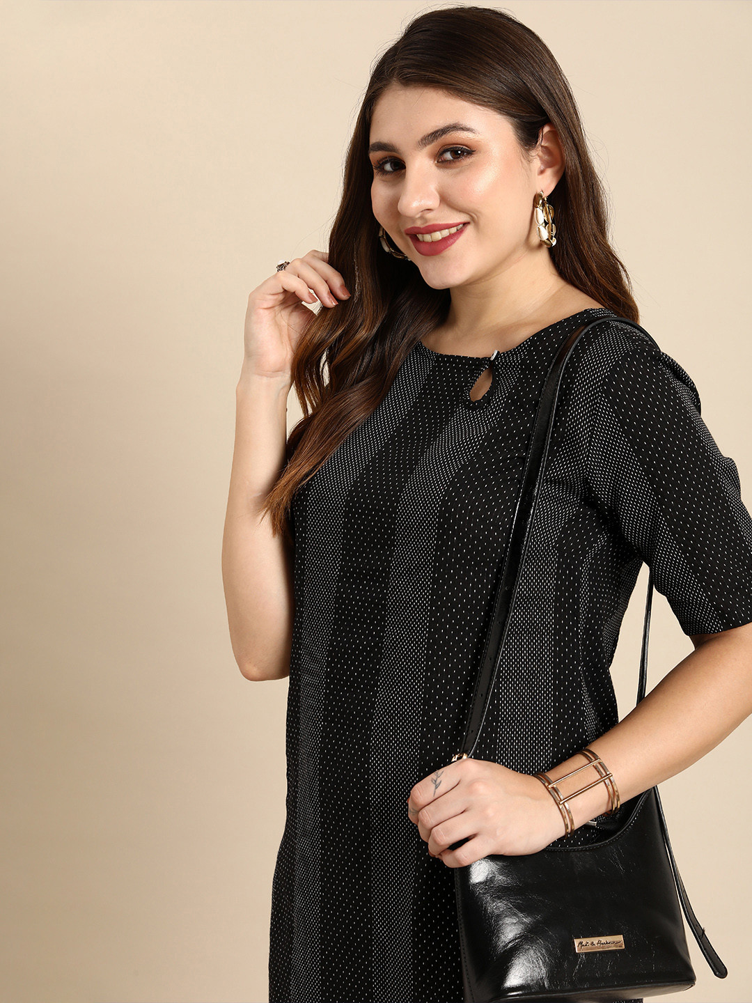 

Anouk Women Striped Keyhole Neck Cotton Kurta, Black