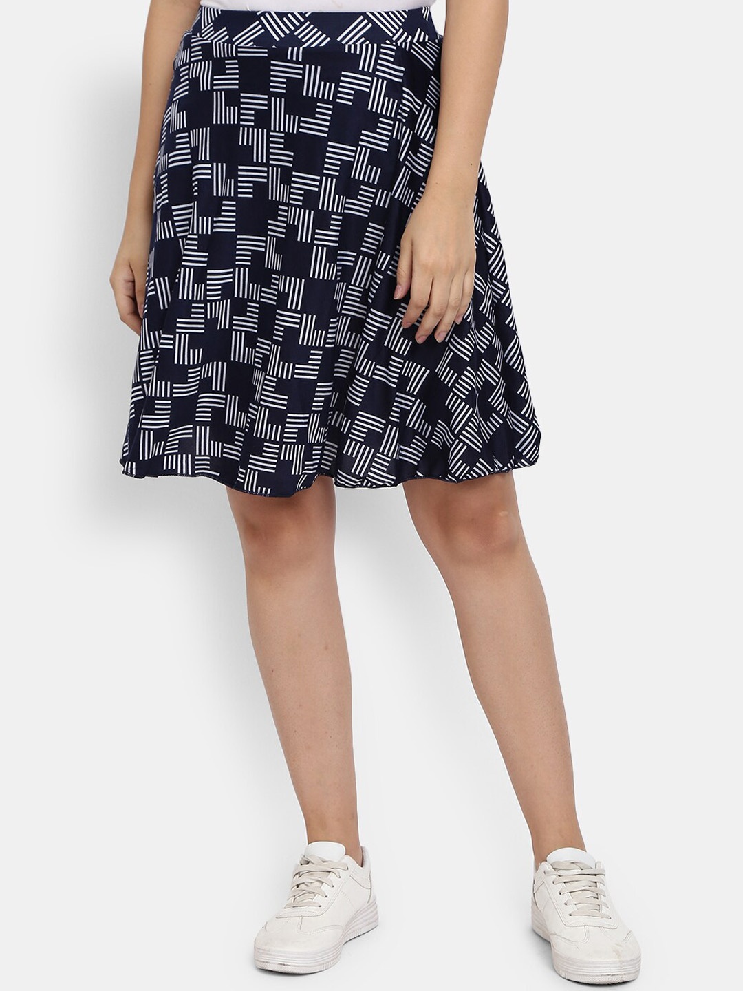 

V-Mart Geometric Printed Flared Skirt, Blue