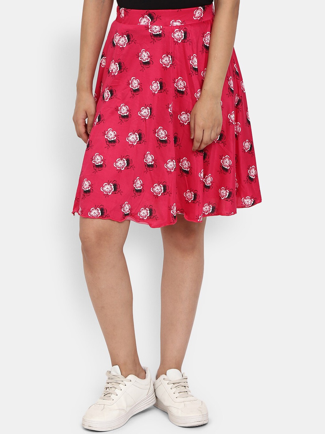 

V-Mart Floral Printed Above Knee Length Flared Skirt, Red
