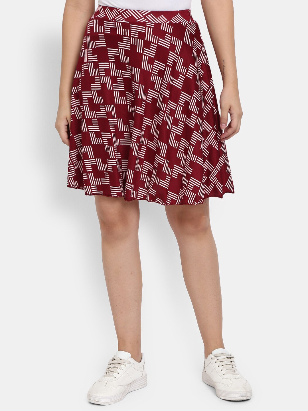 

V-Mart Geometric Printed Flared Skirt, Red