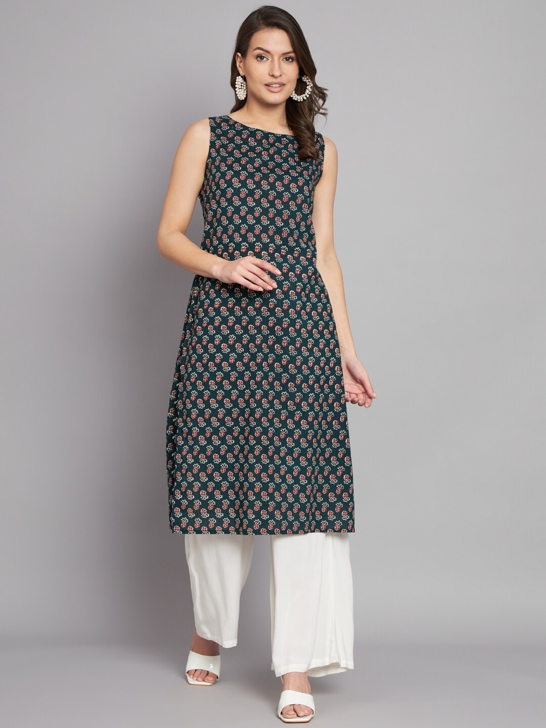 

Vastralay Floral Printed Straight Kurta, Green