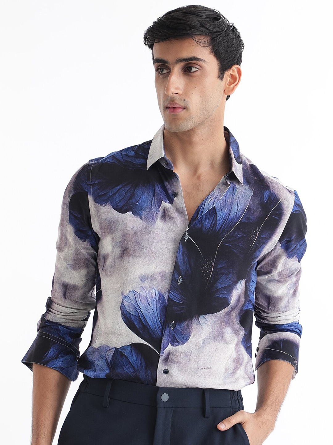 

RARE RABBIT Men Brims Slim Fit Floral Printed Shirt, Purple