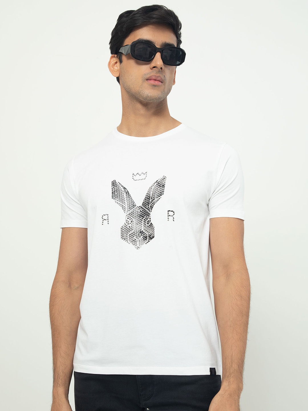 

RARE RABBIT Men Balta Graphic Printed Cotton Slim Fit T-Shirt, White