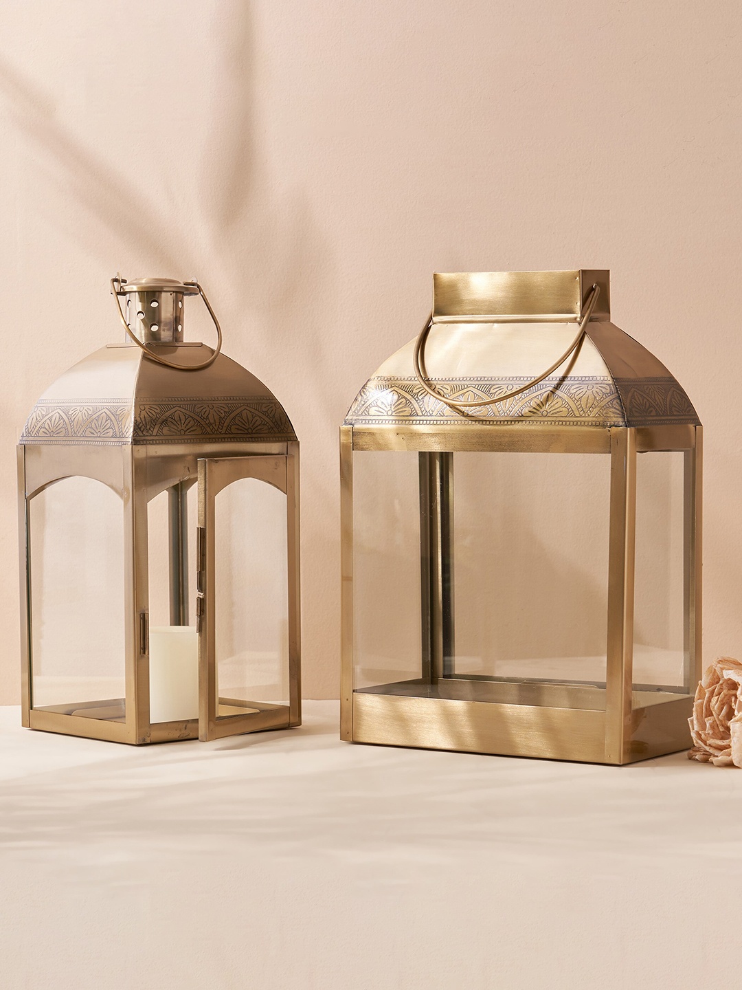 

Home Centre Hoovu Gold-Toned Glass & Steel Lantern, Brown