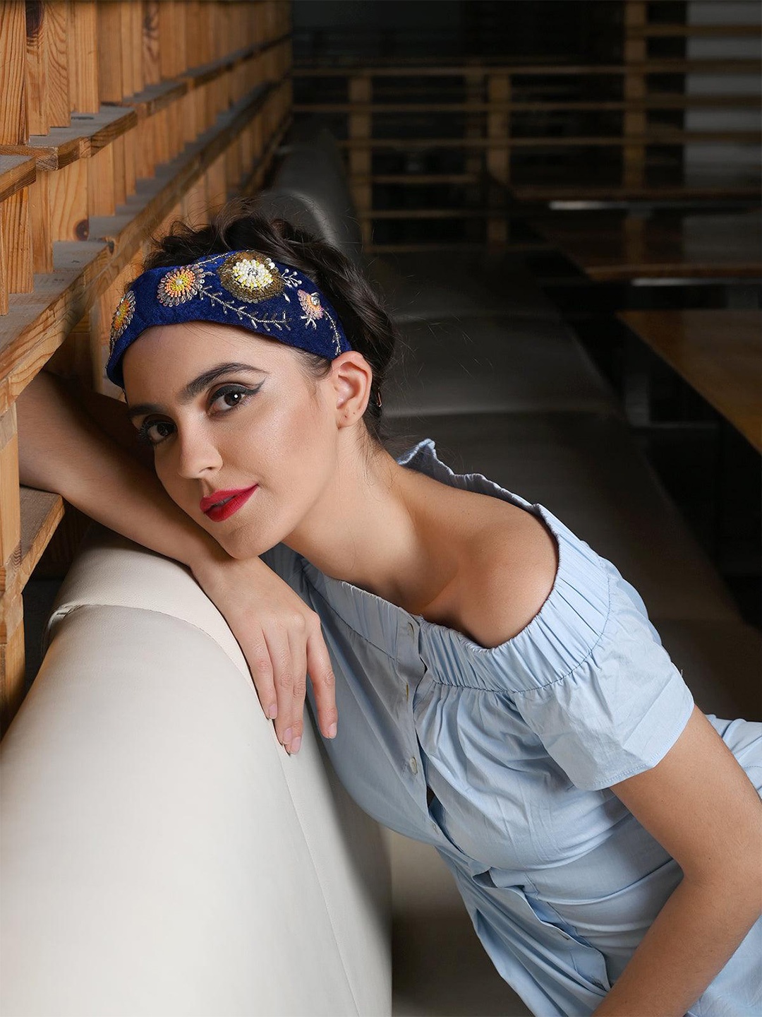 

ODETTE Embellished Velvet Hairband, Blue