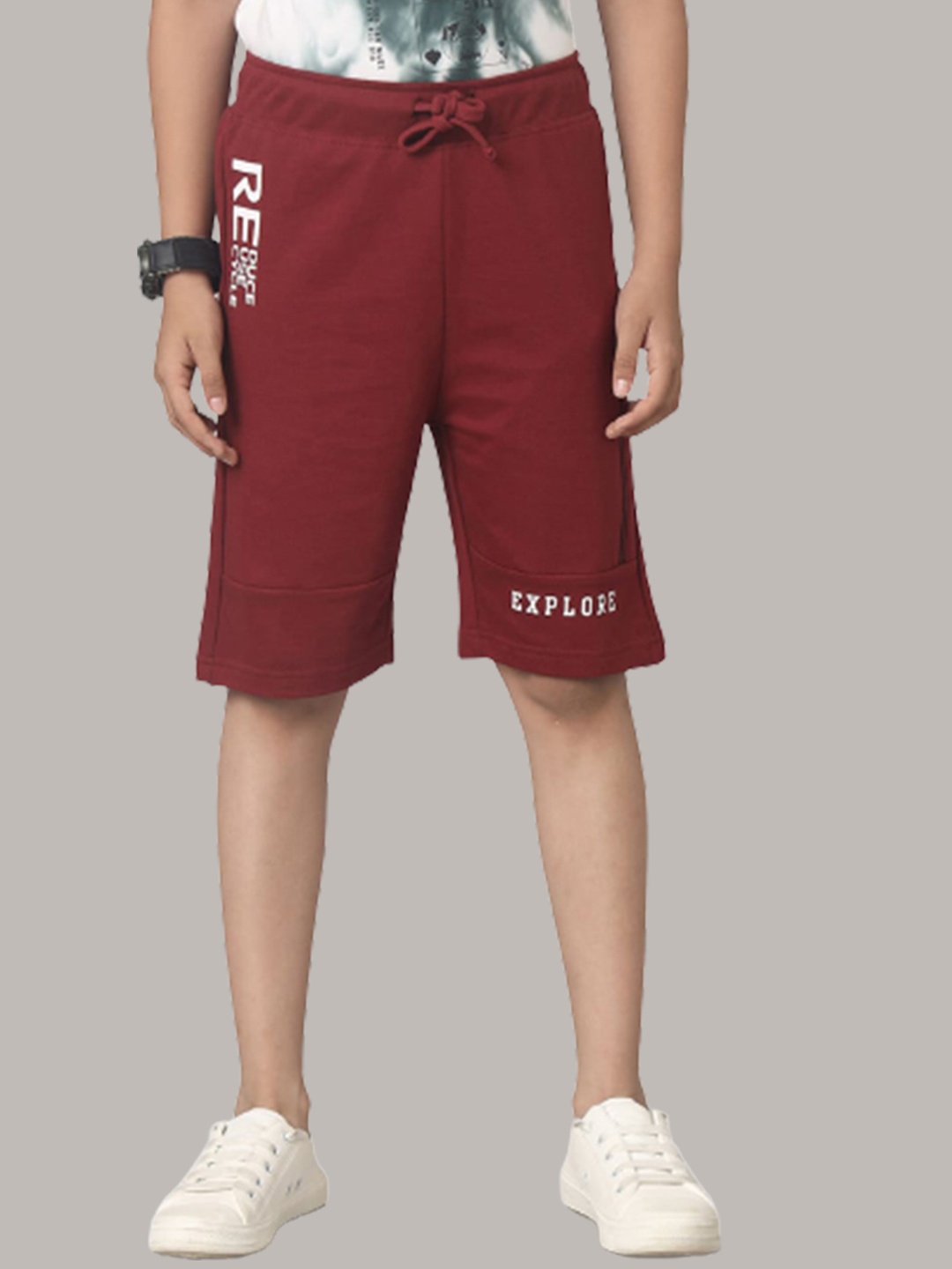 

UNDER FOURTEEN ONLY Boys Cotton Mid-Rise Shorts, Maroon