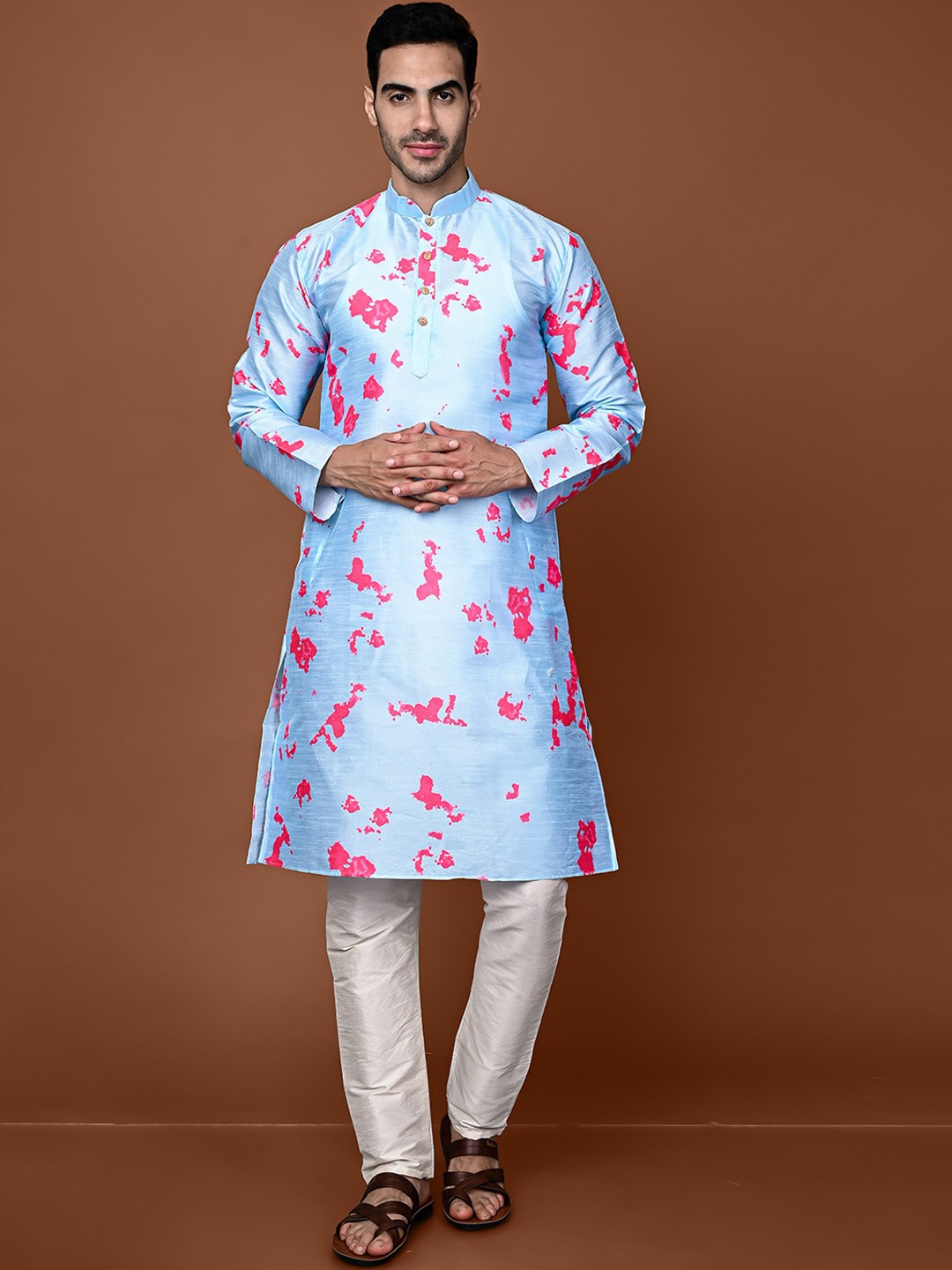 

VESHAM Abstract Printed Regular Kurta With Churidar, Blue