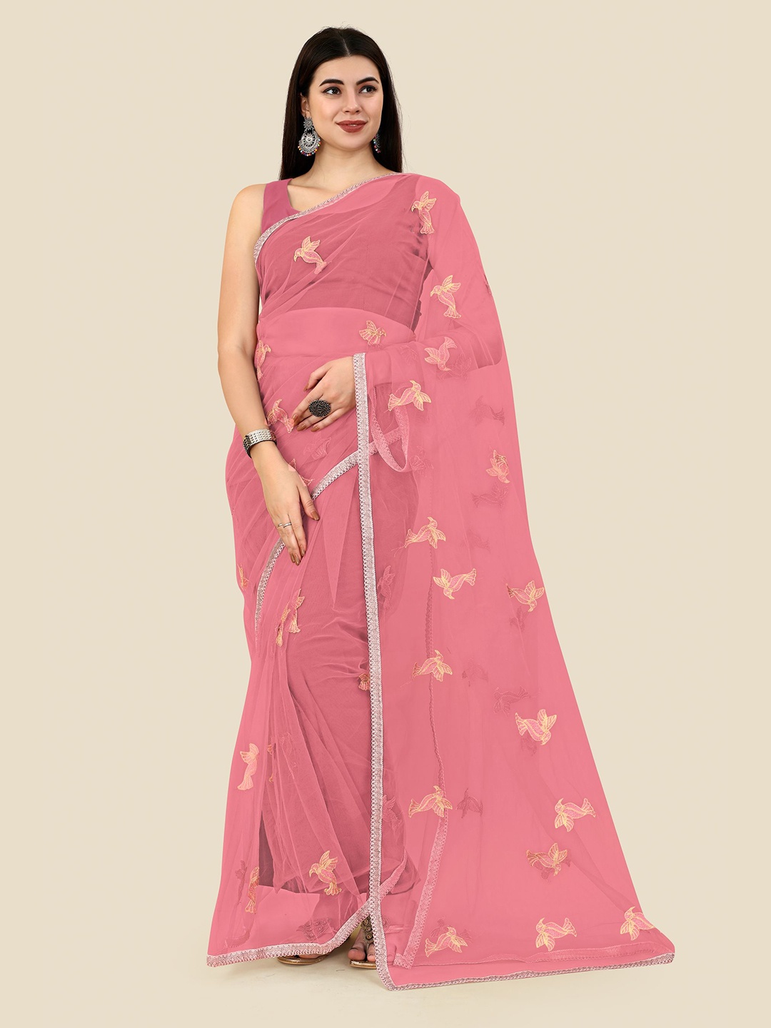 

VAIRAGEE Floral Embroidered Net Saree, Peach