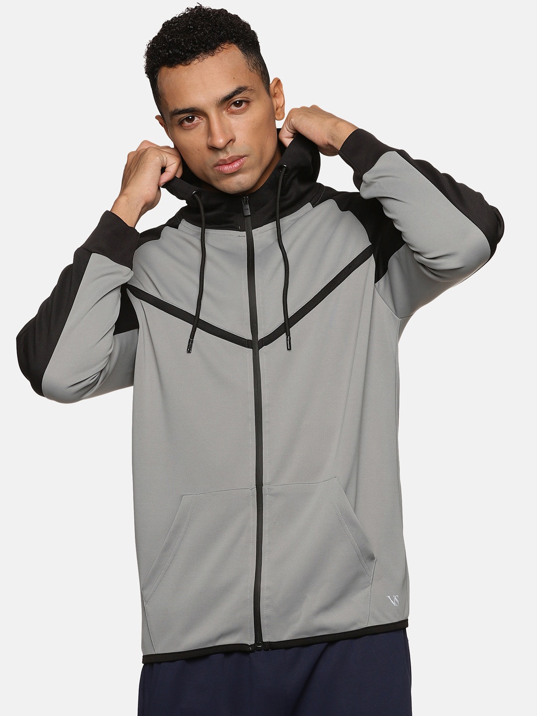 

VS by Sehwag Colourblocked Reversible Antimicrobial Sports Jacket, Grey