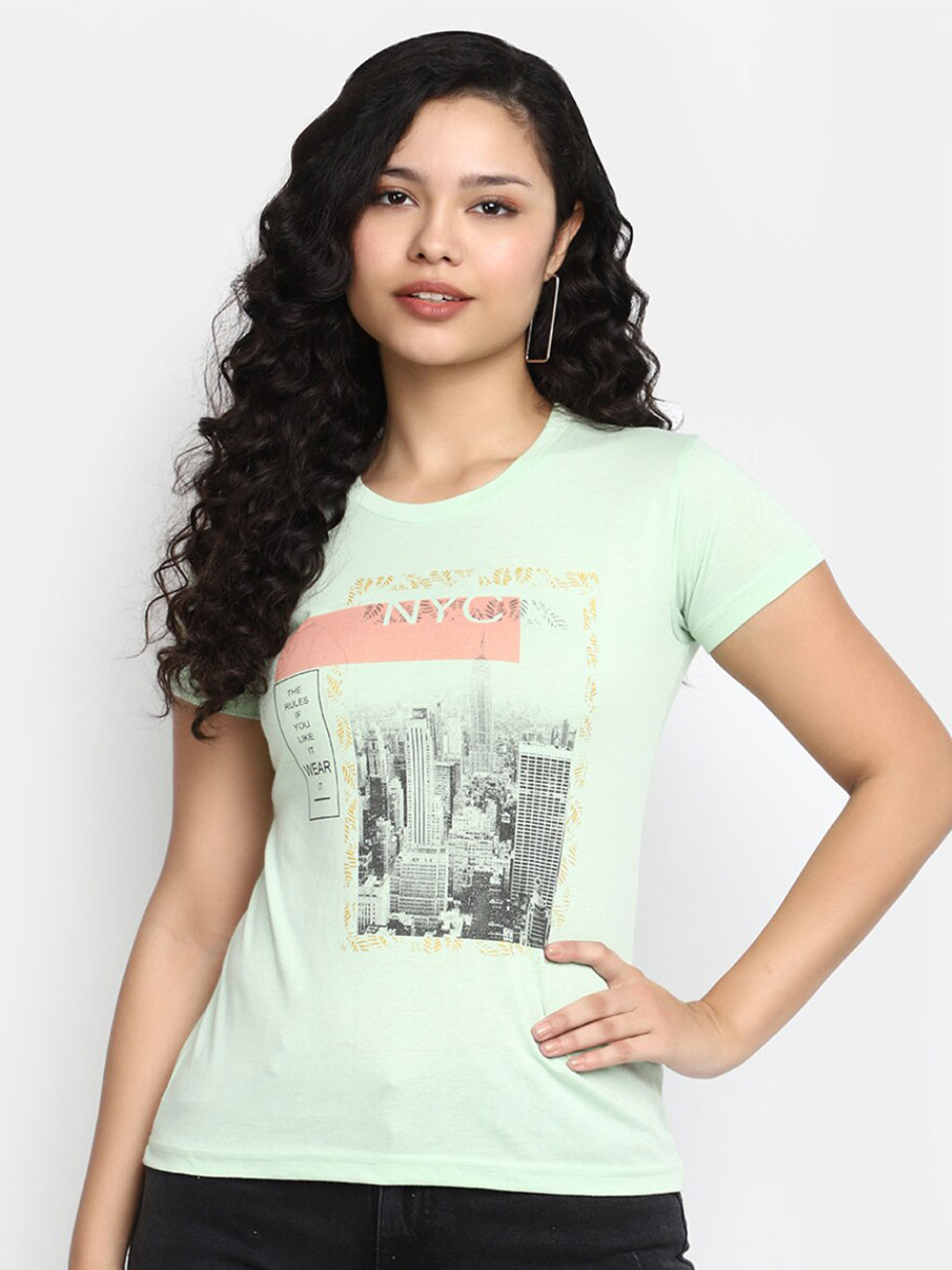 

V-Mart Graphic Printed Cotton T-shirt, Green