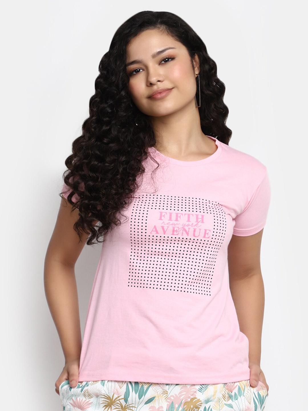 

V-Mart Typography Printed Cotton T-shirt, Pink