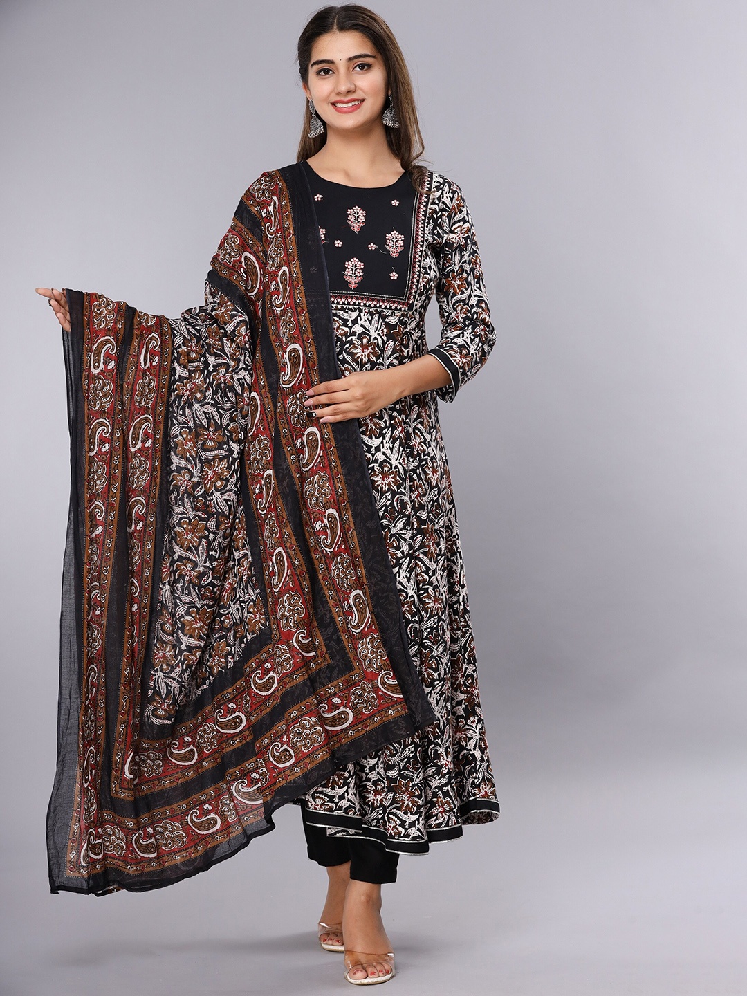 

KALINI Floral Printed Regular Kurta With Trousers & Dupatta, Black