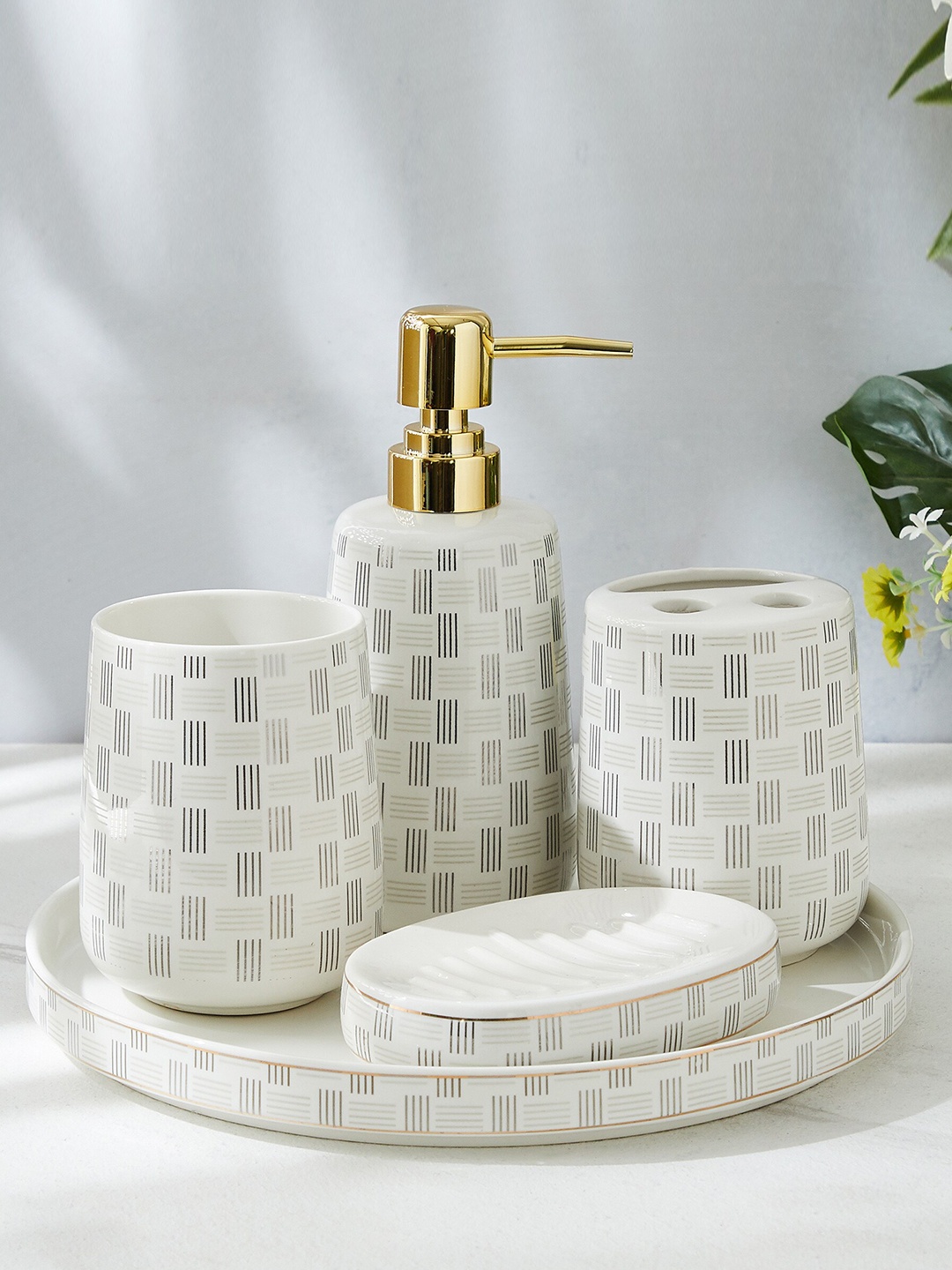 

Home Centre Nova White 5 Pieces Printed Bathroom Accessories Set