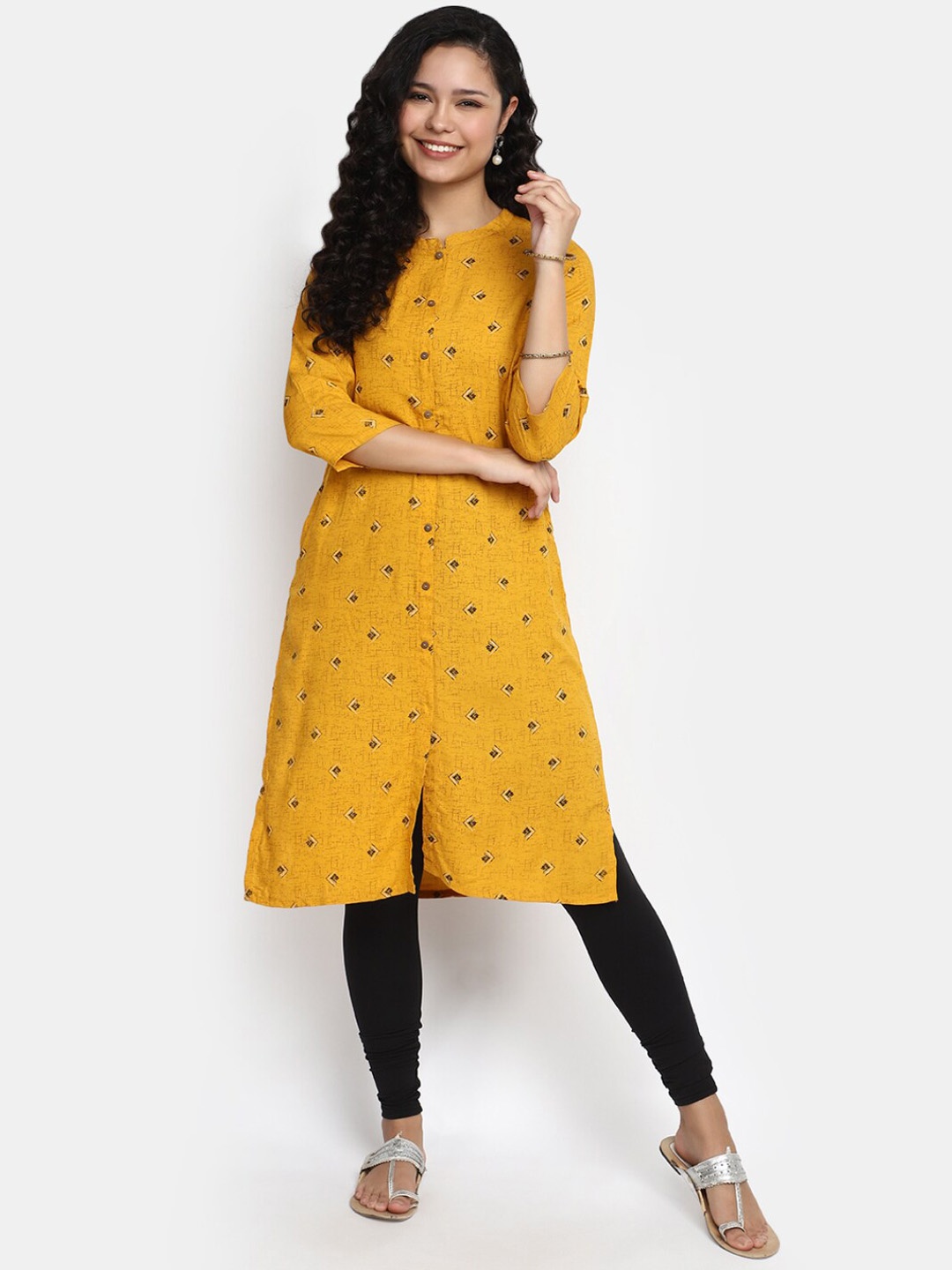 

V-Mart Geometric Printed Mandarin Collar Kurta, Gold