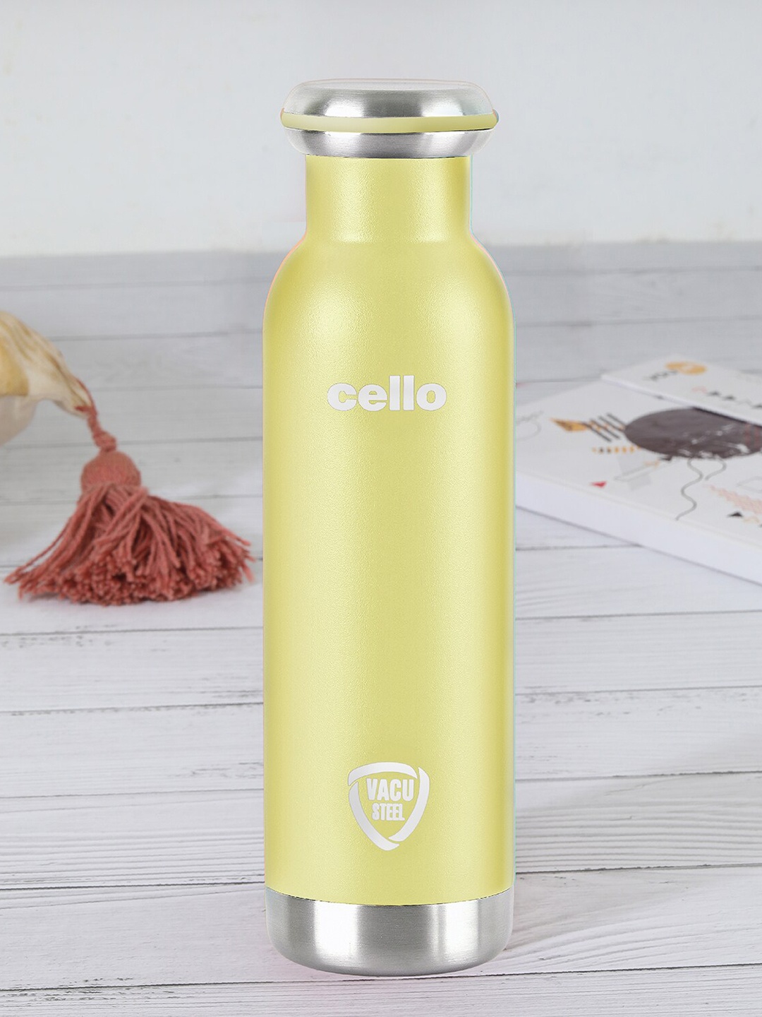 

Cello Duro Sip Yellow DTP Coating Stainless Steel Flask - 600 ML