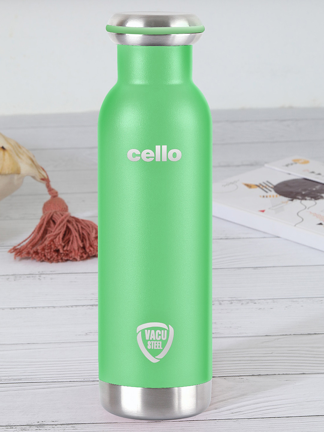 

Cello Duro Sip Green Double Walled Vacusteel Water Flask With Durable DTP Coating 900 ml