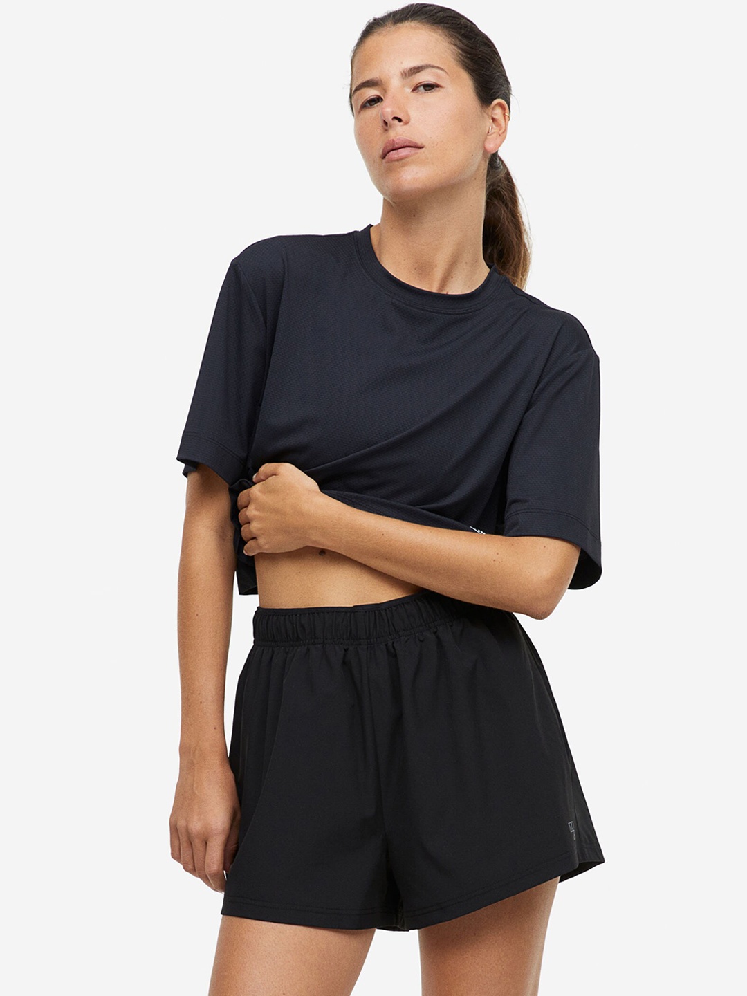 

H&M Women DryMove Sports Shorts, Black