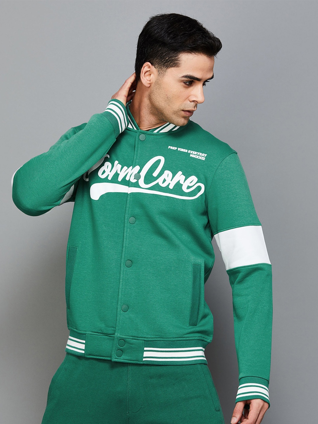 

Fame Forever by Lifestyle Typography Printed Mock Collar Sweatshirt, Green