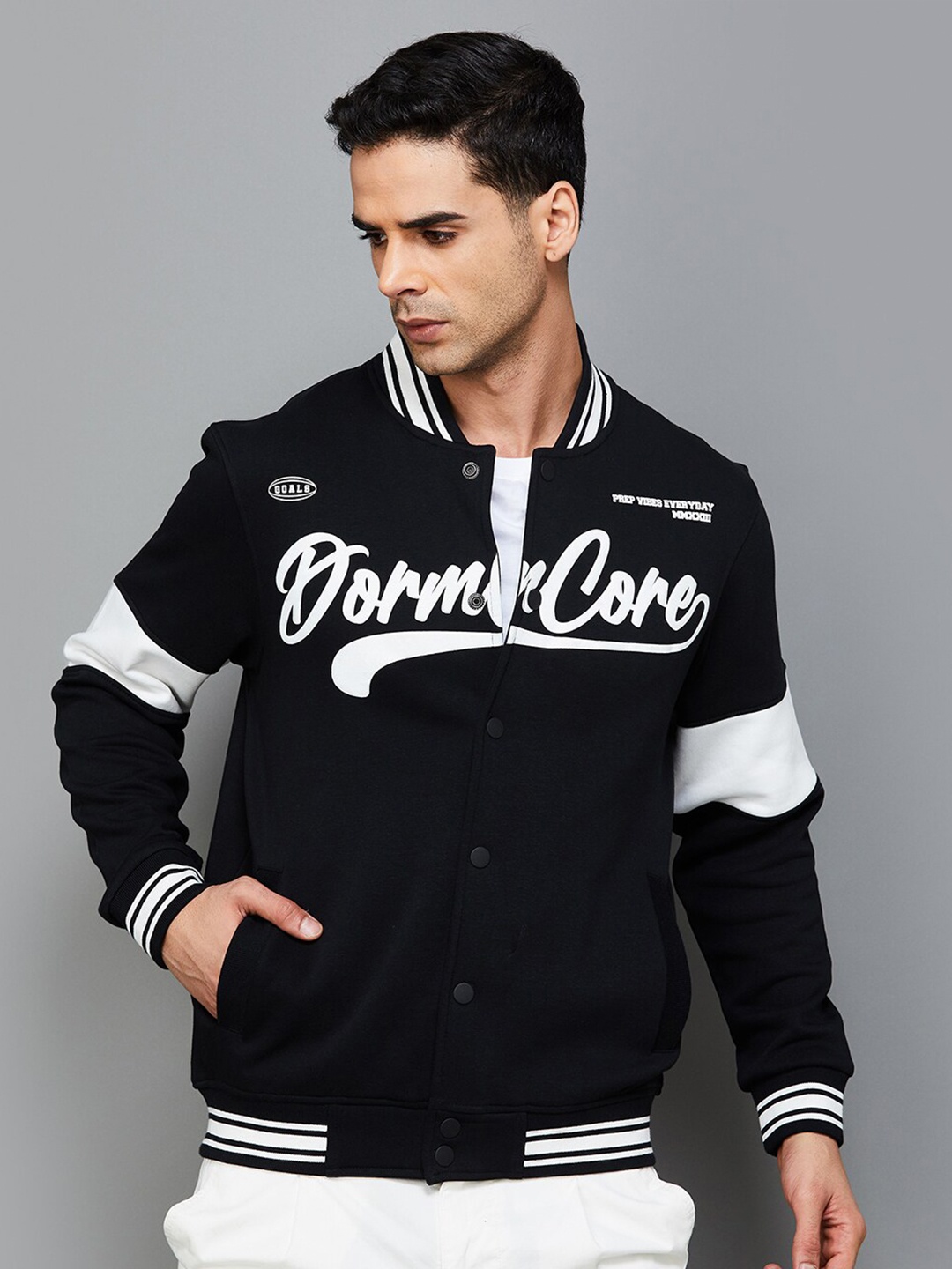 

Fame Forever by Lifestyle Typography Printed Mock Collar Sweatshirt, Black