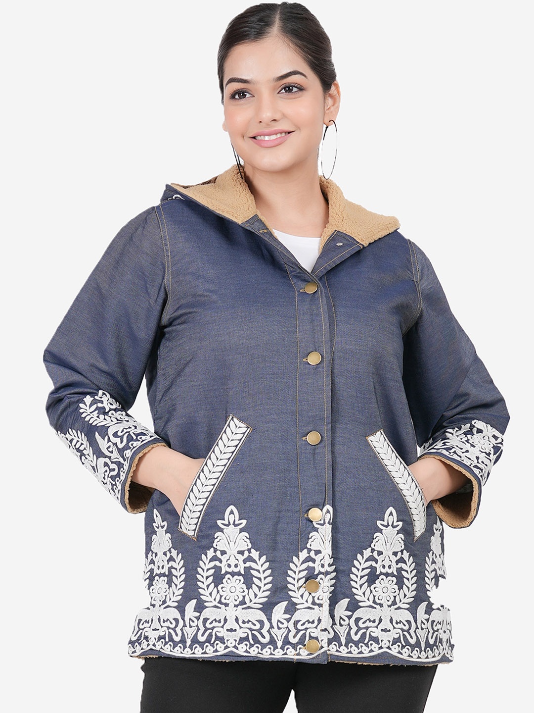 

SUMAVI-FASHION Embroidered Faux Fur Trim Denim Jacket, Blue