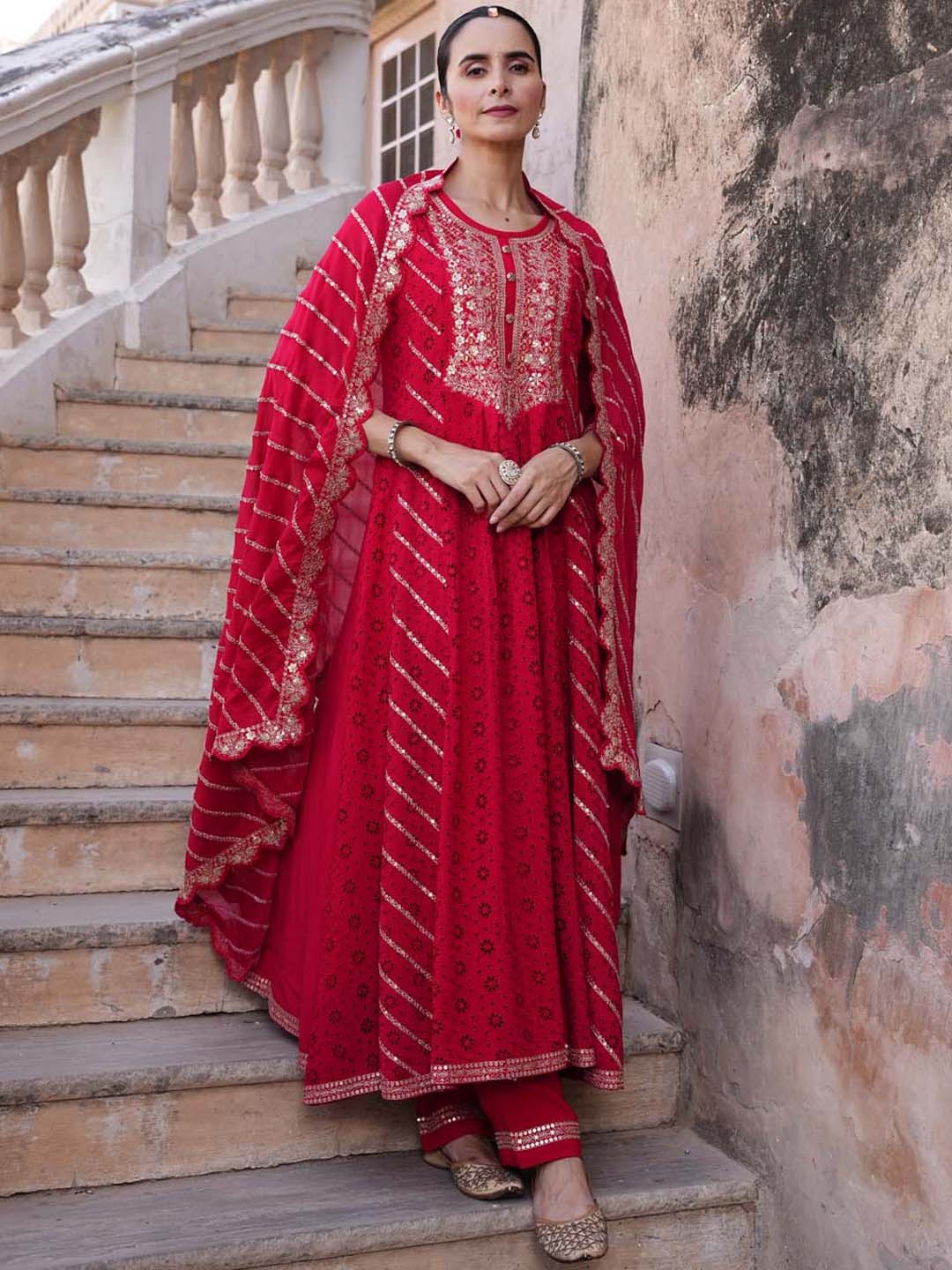 

Meena Bazaar Ethnic Motifs Embroidered Sequined Schiffli Kurta with Trousers & Dupatta, Red