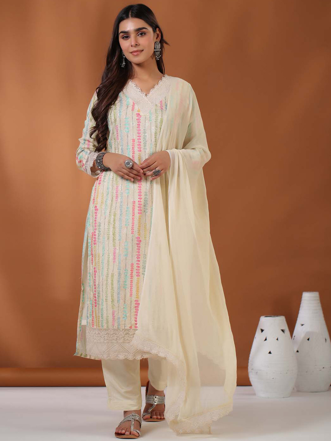 

Meena Bazaar Dyed Embroidered V- Neck Straight Kurta with Trousers & With Dupatta, Cream
