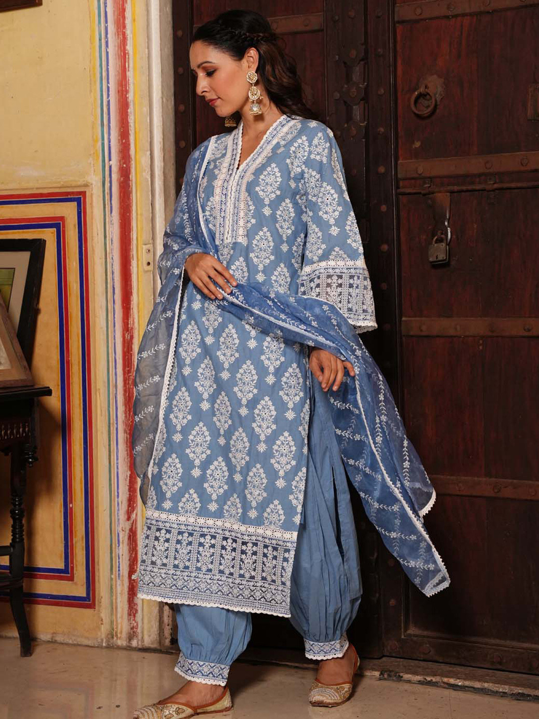 

Meena Bazaar Ethnic Motifs Thread Work Flared Sleeves Kurta with Patiala & With Dupatta, Blue