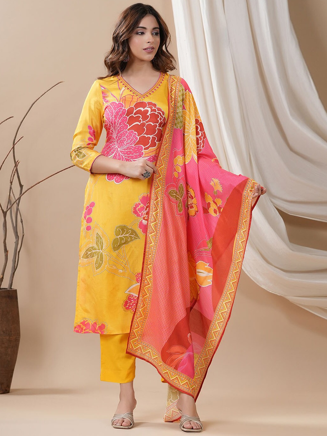 

Meena Bazaar Floral Printed Mirror Work Detail Straight Kurta with Trousers & With Dupatta, Mustard