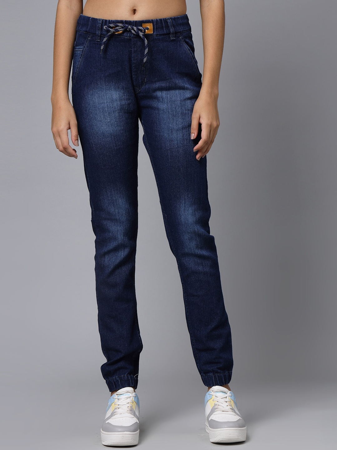 

Metronaut Women Jogger Fit High-Rise Clean Look Heavy Fade Stretchable Jeans, Blue