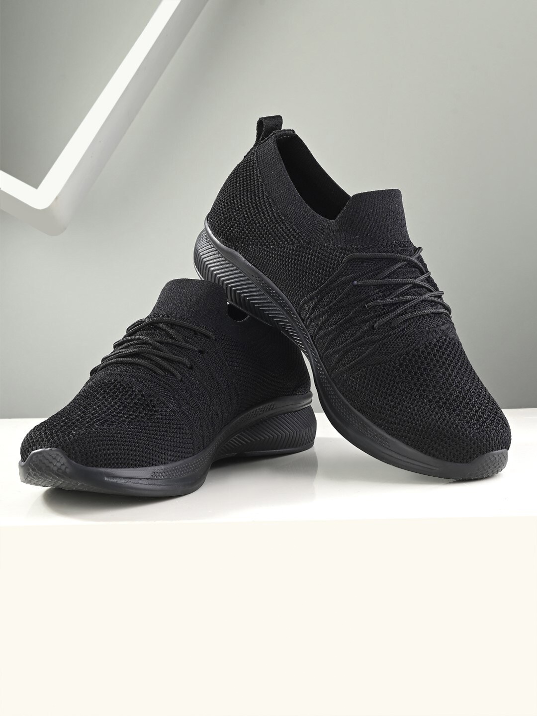 

Mast & Harbour Men Black Ortholite & Lightweight Mesh Running Shoes