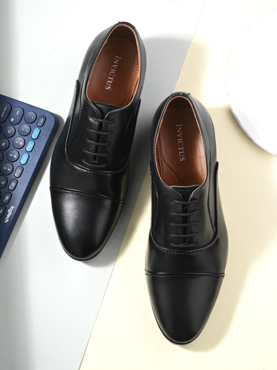 INVICTUS Men Lace-Up Formal Oxfords, Black
