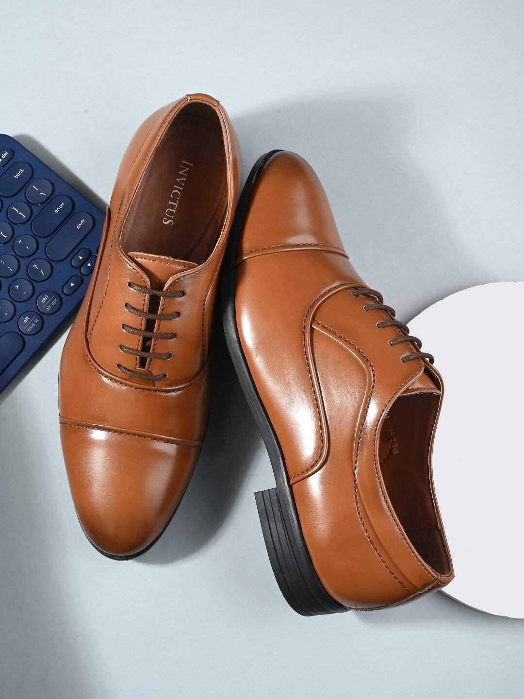 INVICTUS Men Lace-Up Formal Oxfords, Tan