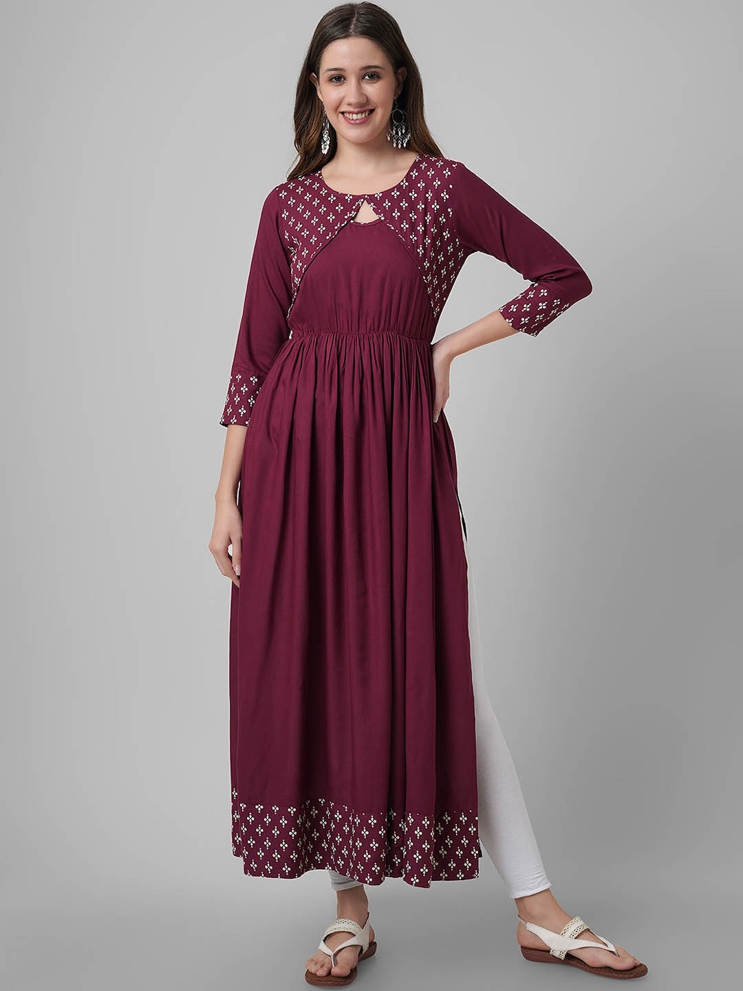 

DAEVISH Geometric Printed Keyhole Neck Gathered Anarkali Kurta, Maroon