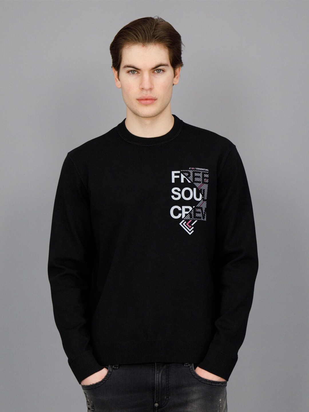 

FREESOUL Round Neck Sweatshirt, Black