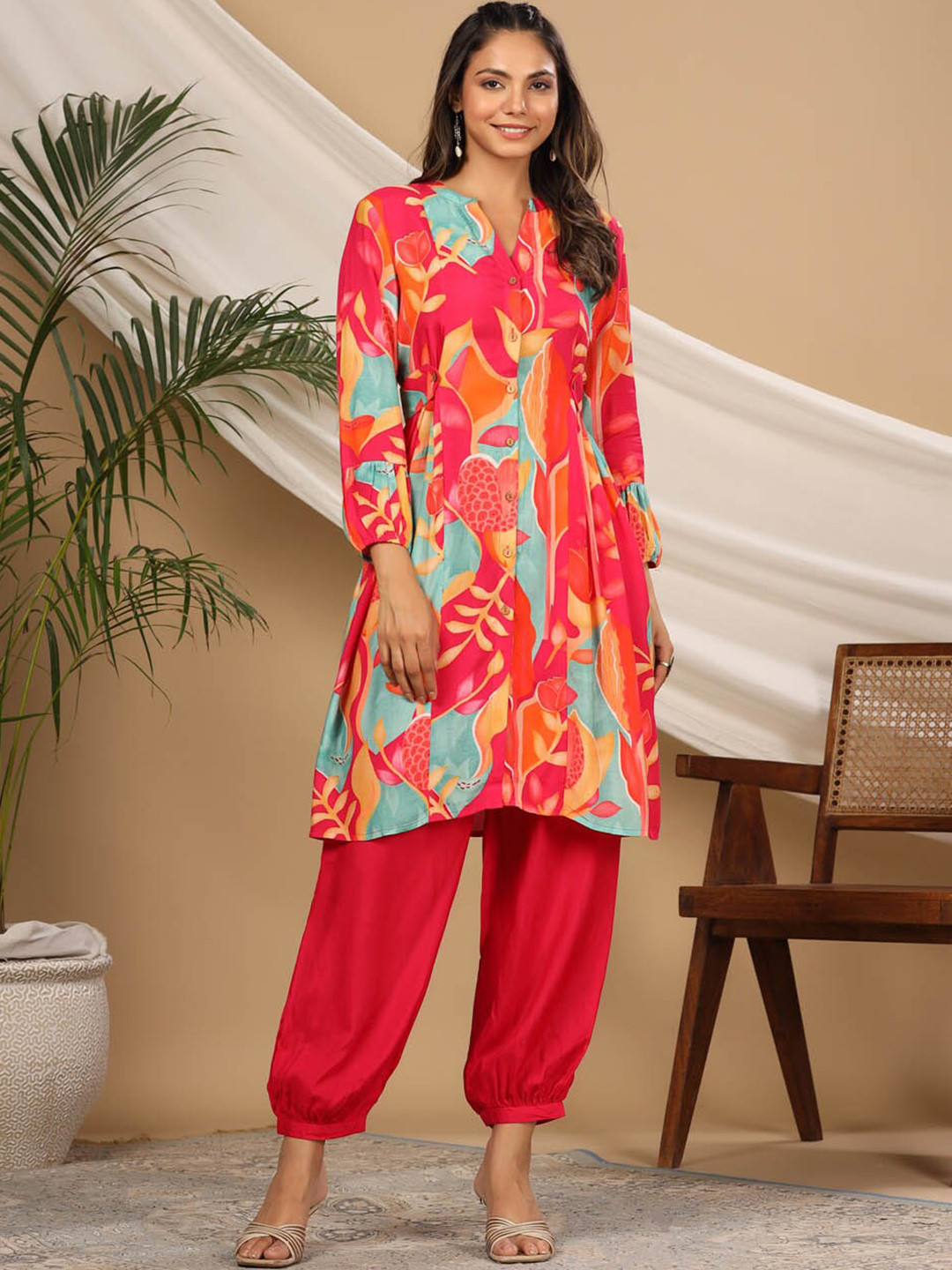 

Meena Bazaar Floral Printed Mandarin Collar A-Line Kurta with Salwar, Red