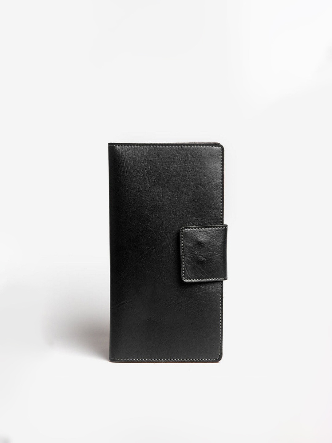

THE MESSY CORNER Solid Two Fold Wallet, Black