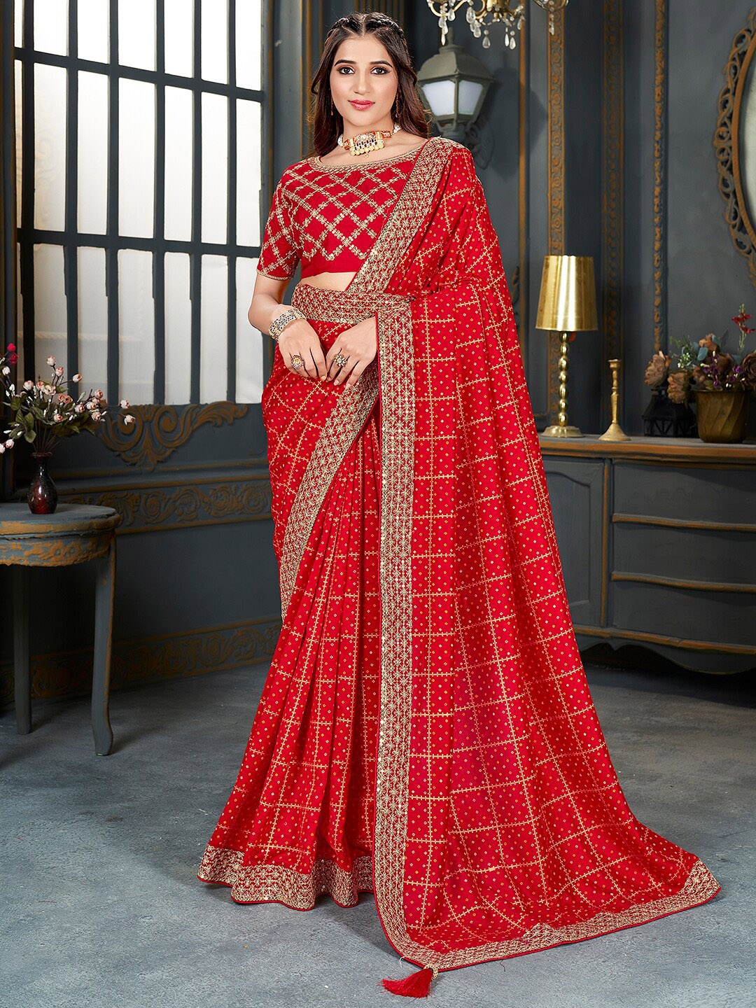 

Mitera Bandhani Printed Embroidered Zari Saree, Red