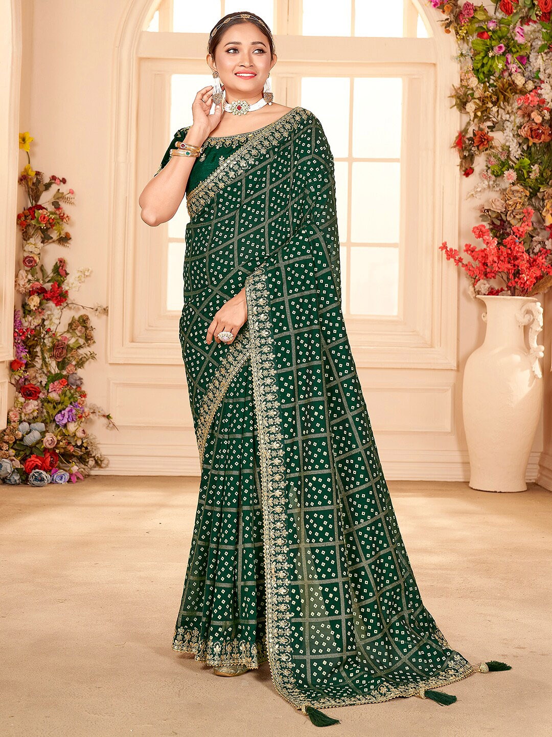 

Mitera Bandhani Printed Embroidered Zari Saree, Green
