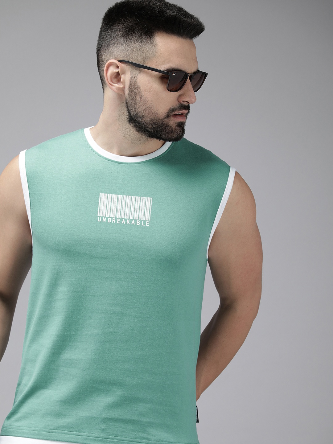 

Roadster Men Graphic Printed Pure Cotton T-shirt, Sea green
