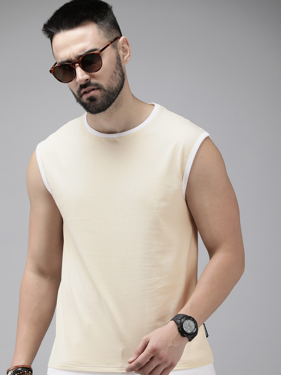 

Roadster Men Solid Pure Cotton T-shirt, Off white